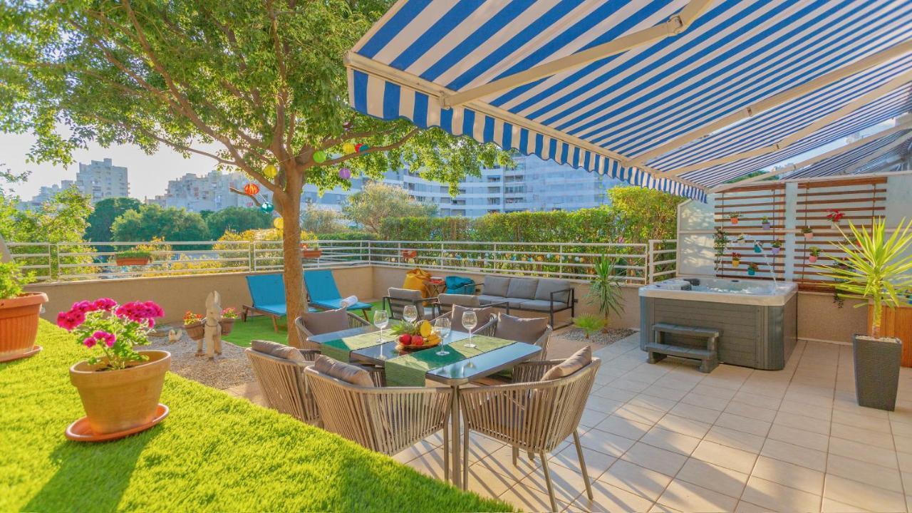 New Delux Green Garden Apartment With Hotube **** Split Kültér fotó