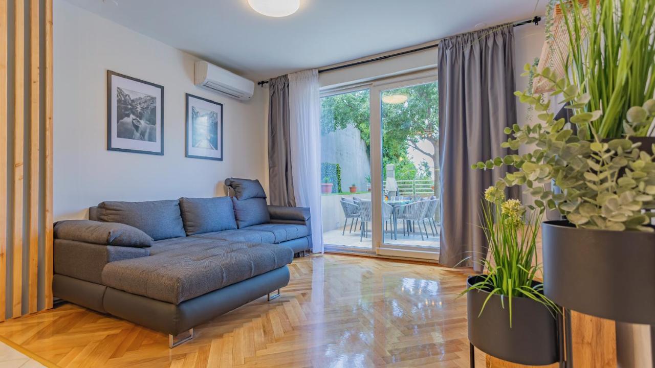 New Delux Green Garden Apartment With Hotube **** Split Kültér fotó