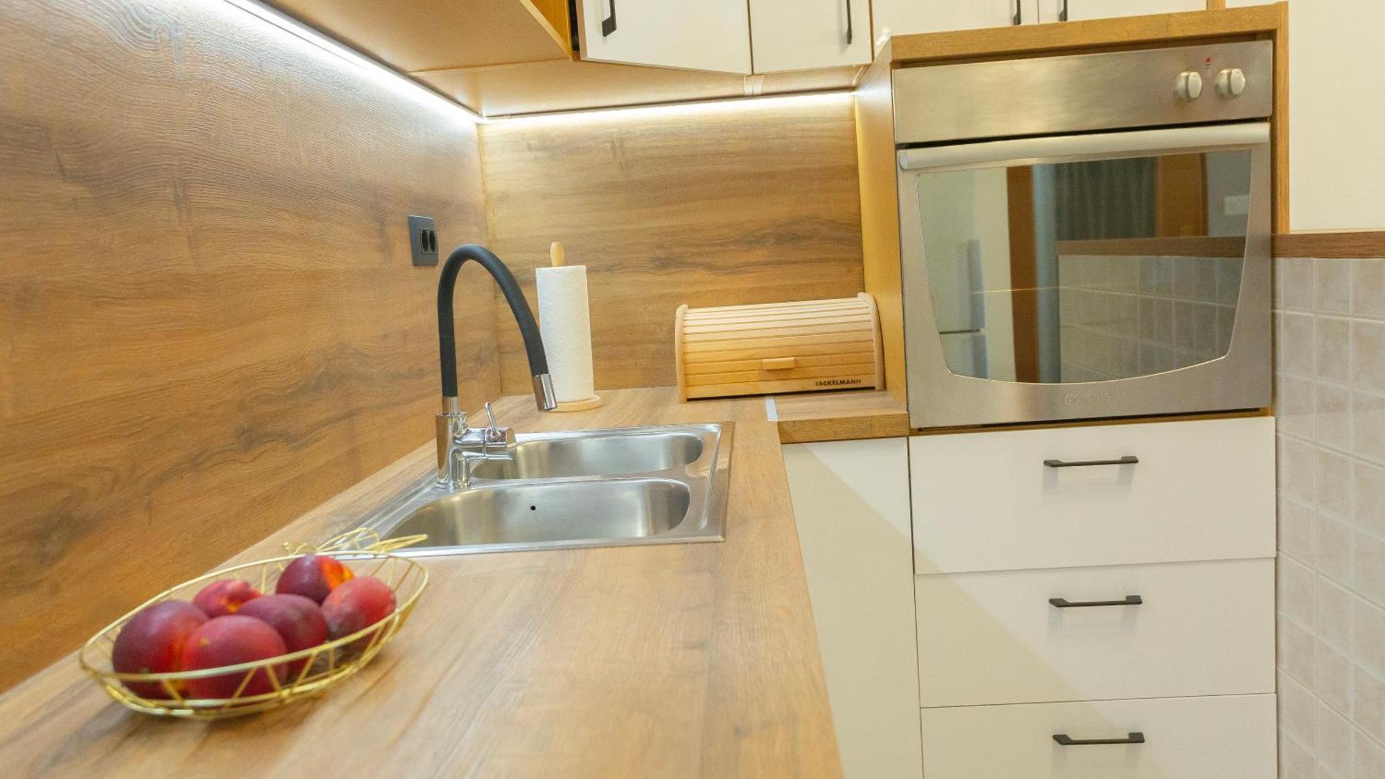 New Delux Green Garden Apartment With Hotube **** Split Kültér fotó